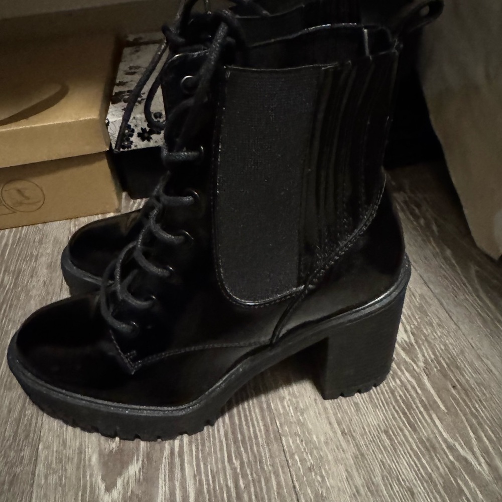 Stylish Black Women's Boots